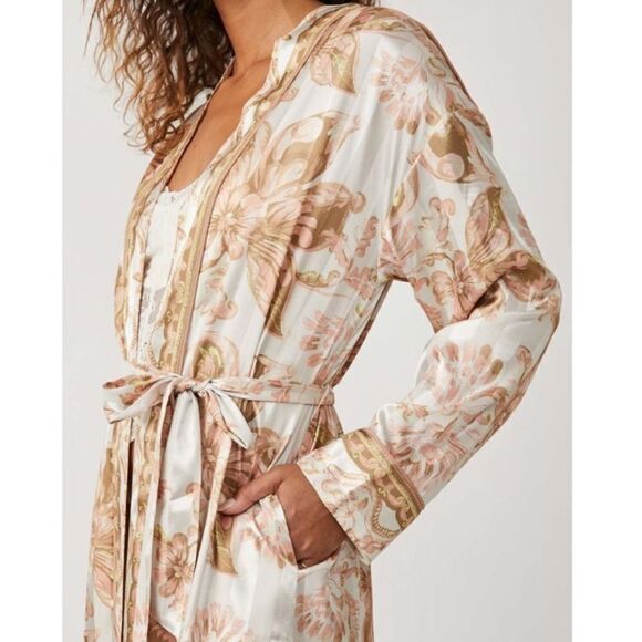 Free People Pajama Party Holiday Robe Tea Combo - Picture 1 of 6